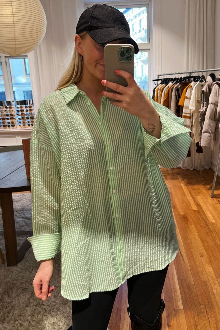 Sonja Seersucker Green | Skjorter og bluser | Smuk - Dameklær på nett