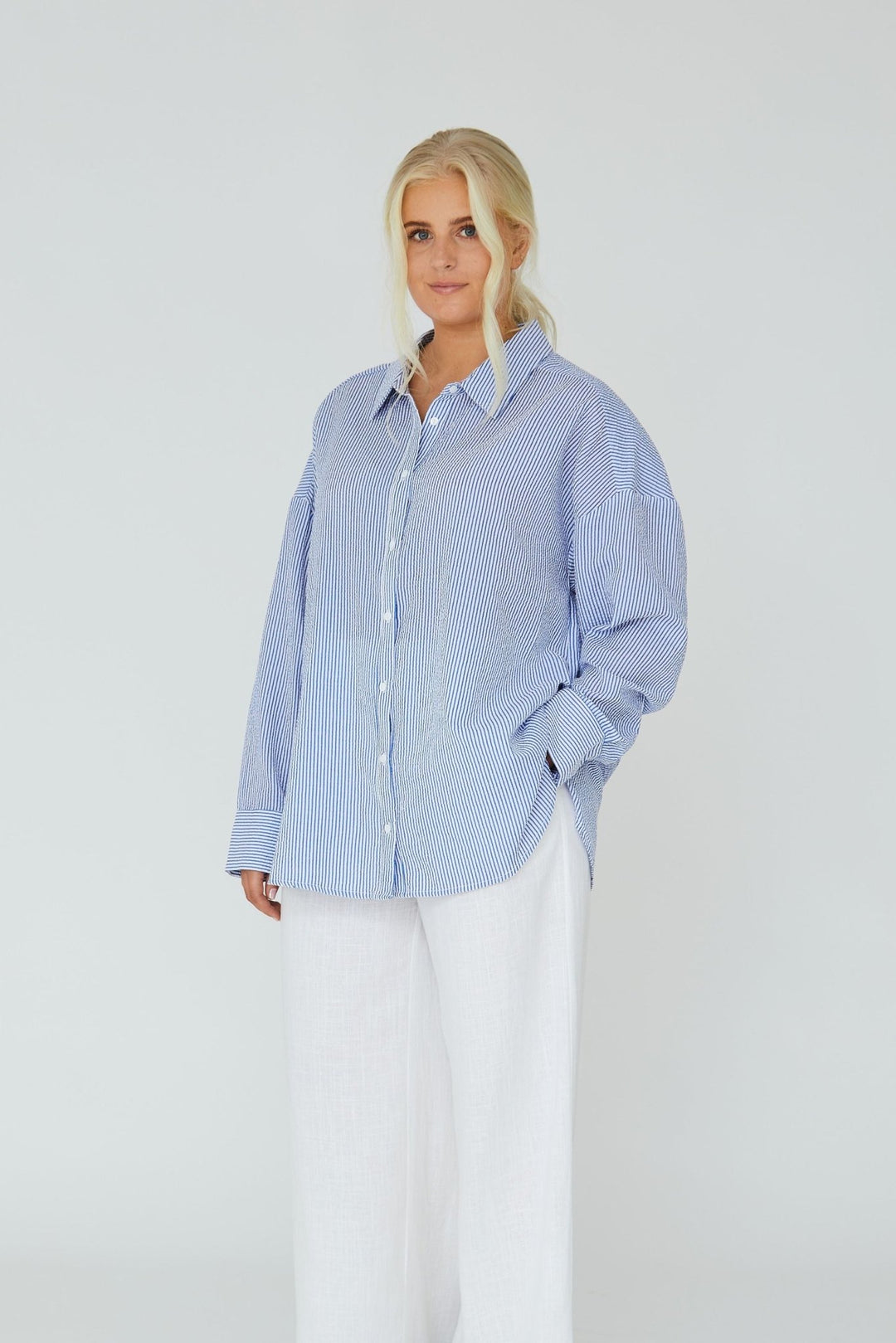 Sonja Shirt Navy/White | Skjorter og bluser | Smuk - Dameklær på nett