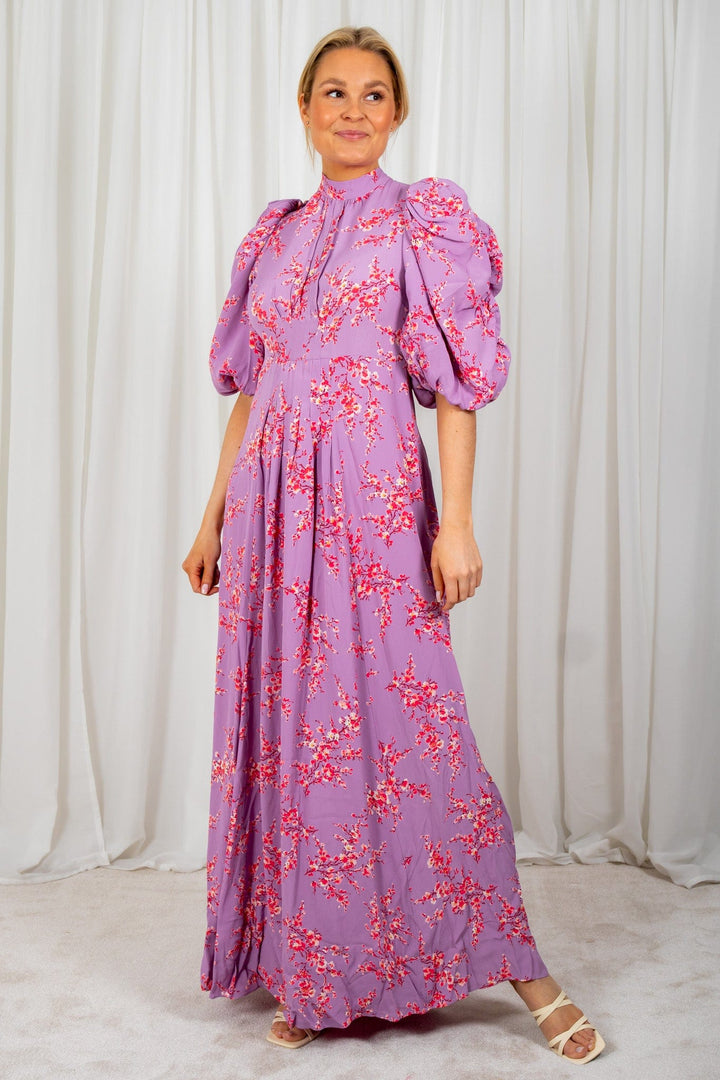 Spring Tieback Gown Cherry Blossom | Kjoler | Smuk - Dameklær på nett