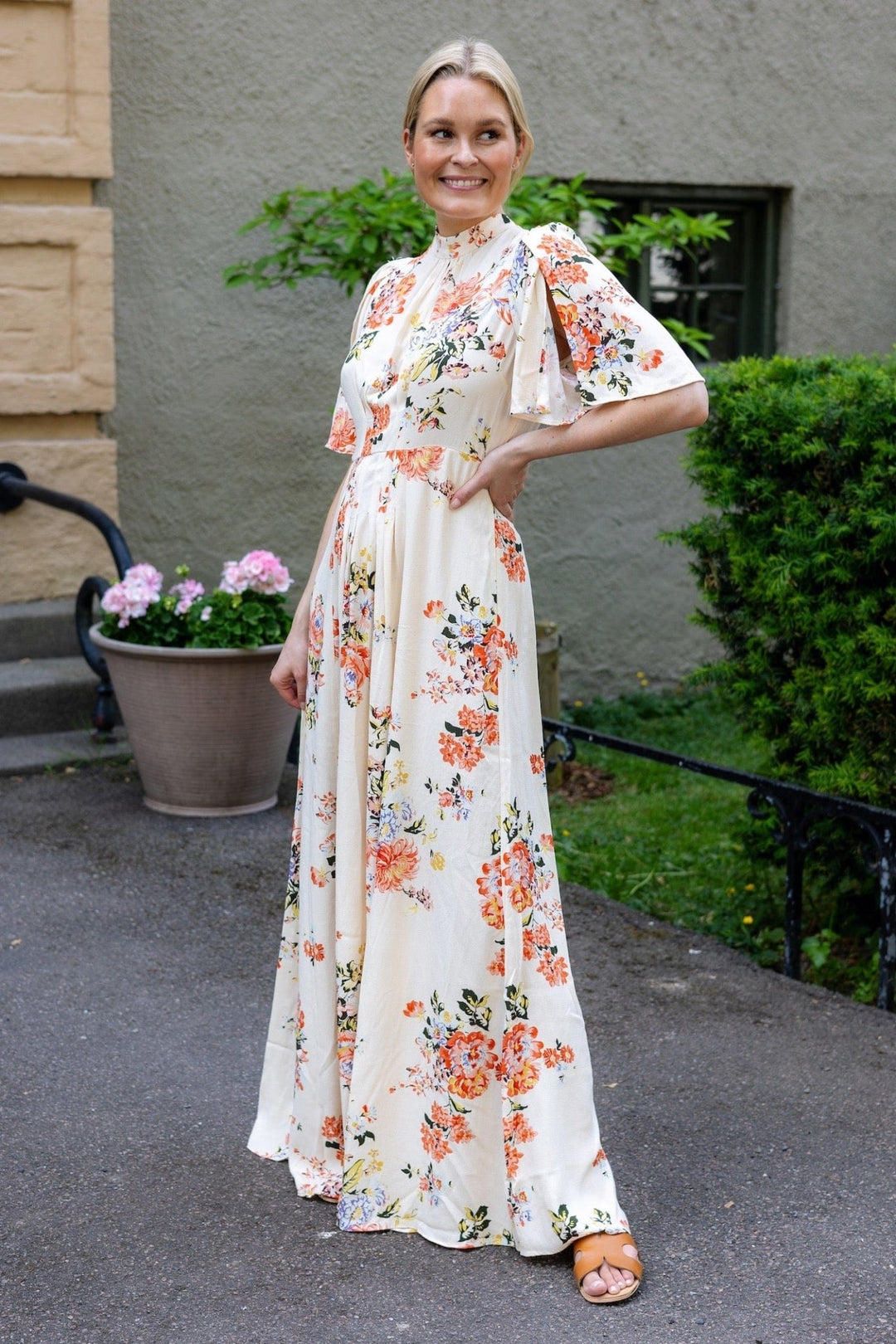 Summer Tieback Gown Dahlia | Kjoler | Smuk - Dameklær på nett