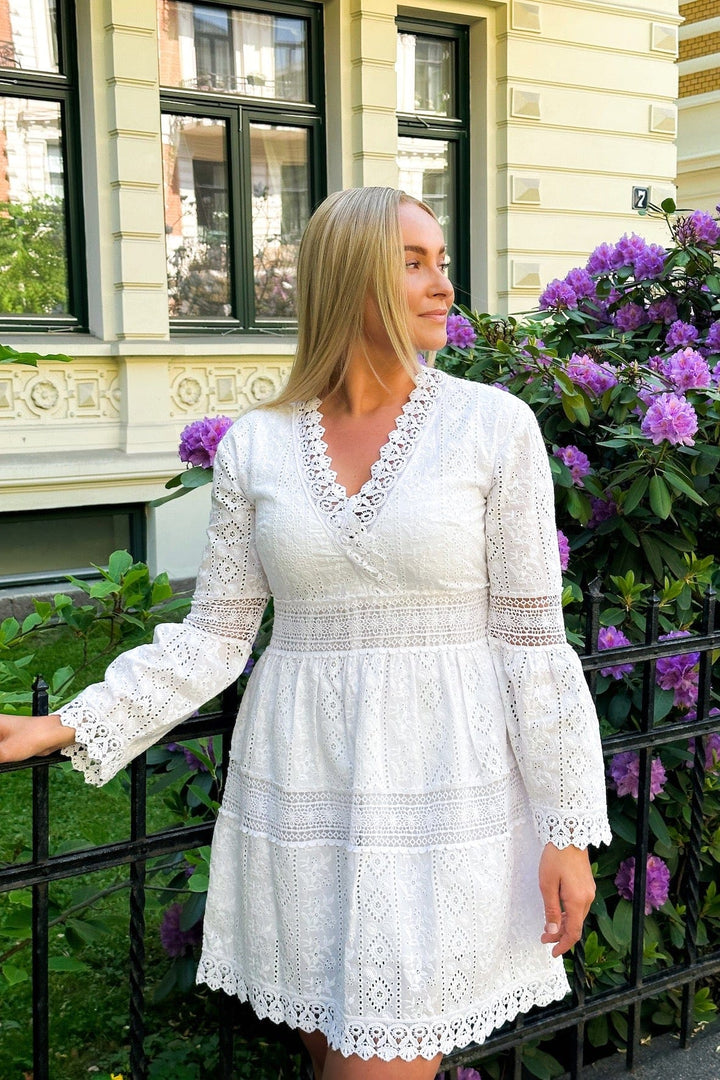 Suzanne Mini Dress White | Kjoler | Smuk - Dameklær på nett
