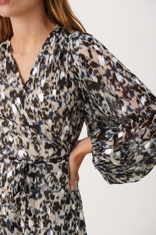 Trianapw Dress Texture Print Silver | Kjoler | Smuk - Dameklær på nett