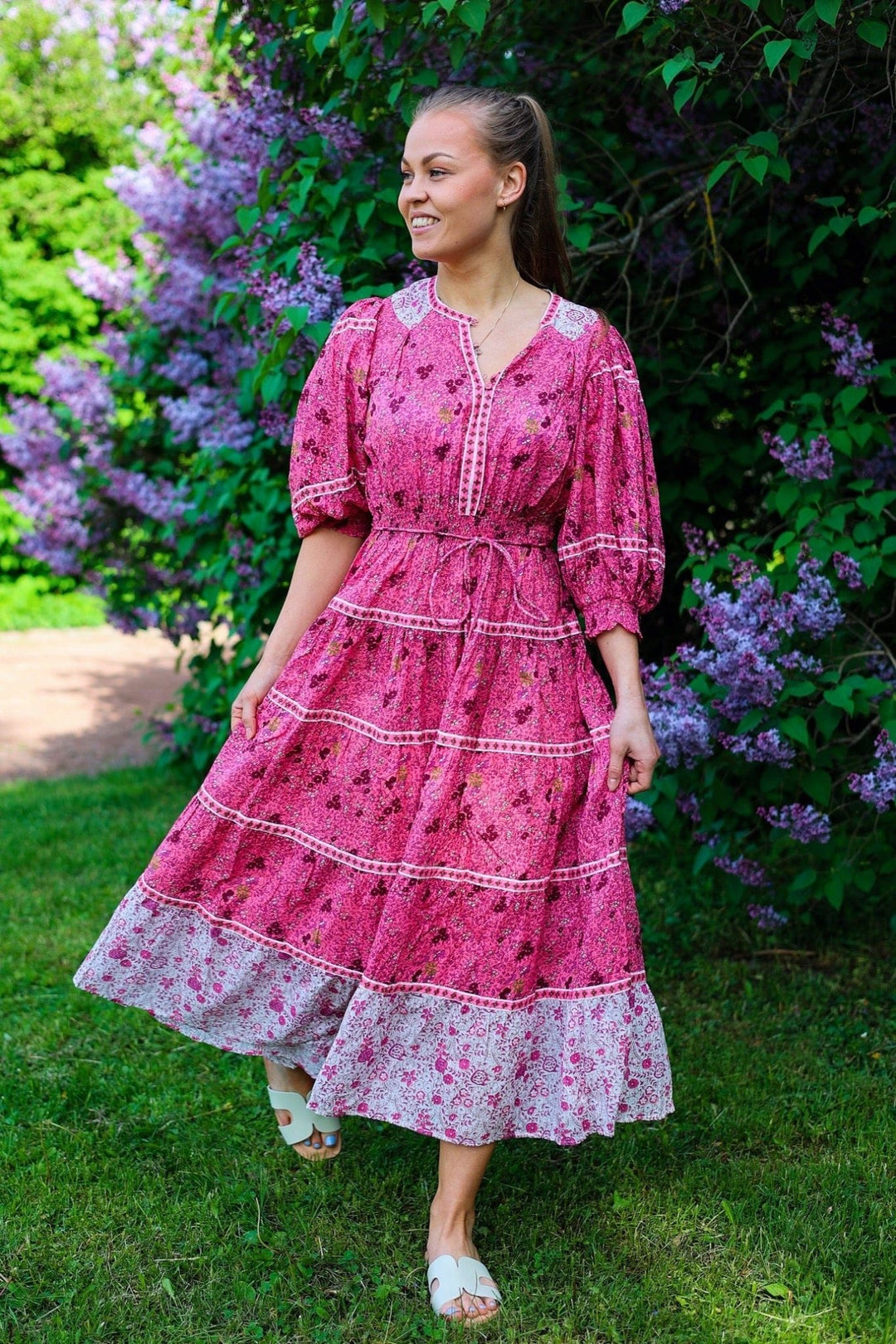 Twisted Midi Dress Pink Flower Combo | Kjoler | Smuk - Dameklær på nett