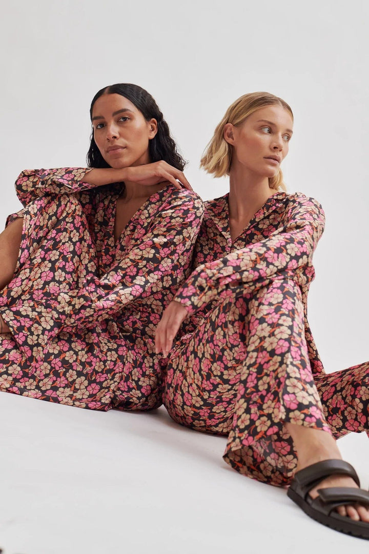 Victory V-Neck Dress - Camellia Rose | Kjoler | Smuk - Dameklær på nett