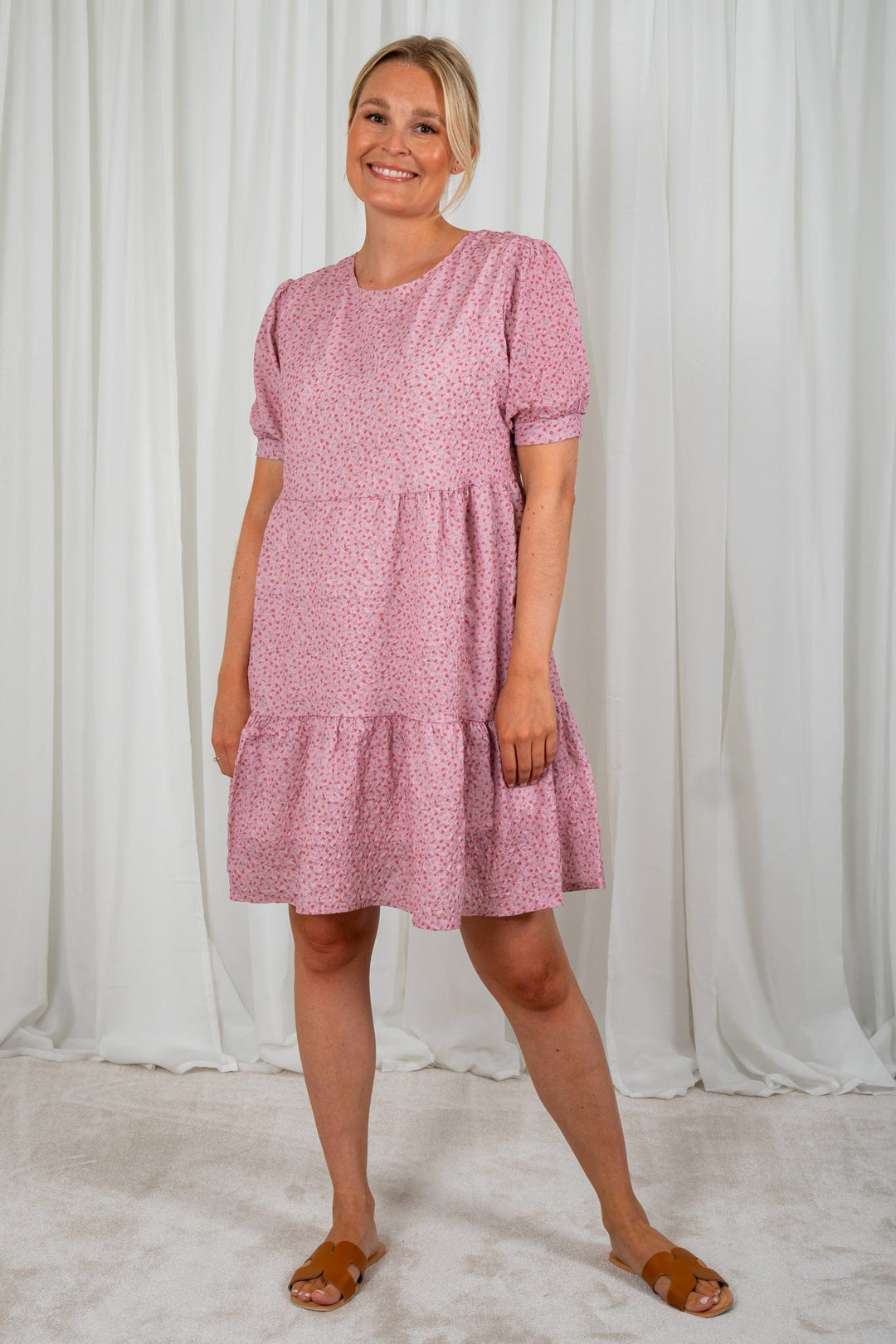 Vilma Dress - Rhubarb Flower | Kjoler | Smuk - Dameklær på nett