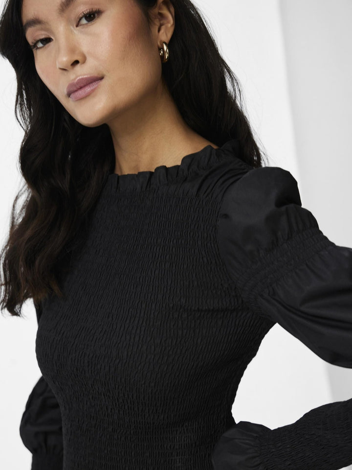 Yaschemma Ls Smock Top Black | Topper | Smuk - Dameklær på nett