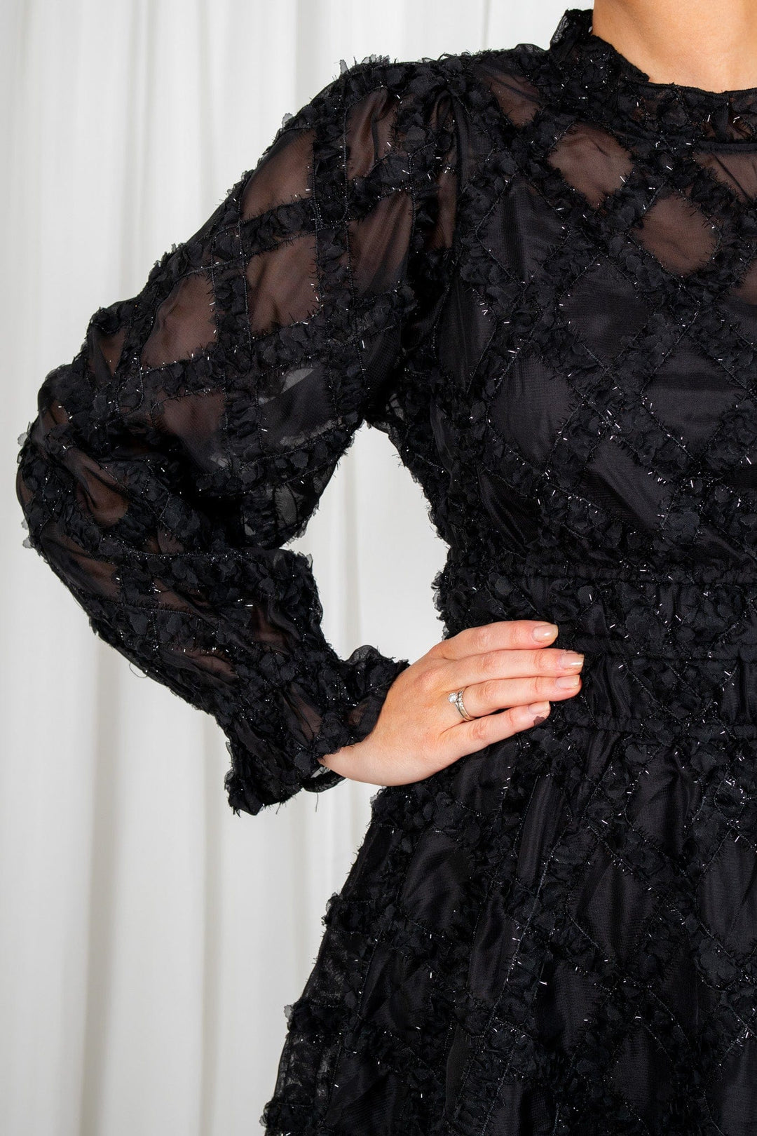Yasharlie Ls Dress Show Black By Y.A.S – Smuk - Dameklær på nett