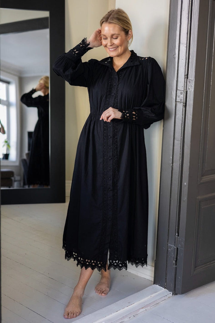 Yastrima LS Long Shirt Dress S Black | Kjoler | Smuk - Dameklær på nett